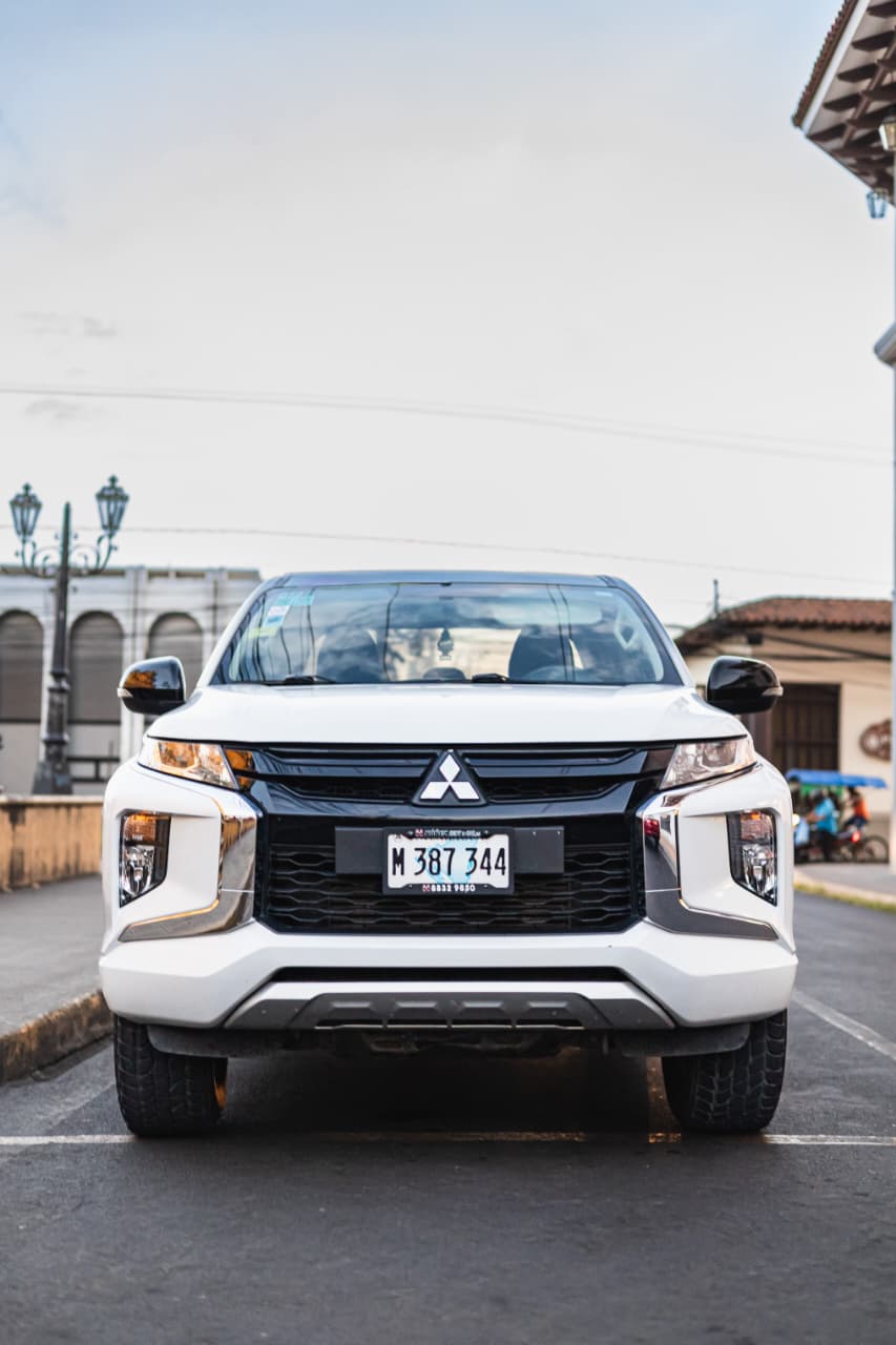 Mitsubishi L200 2024 Automático - Imagen 2