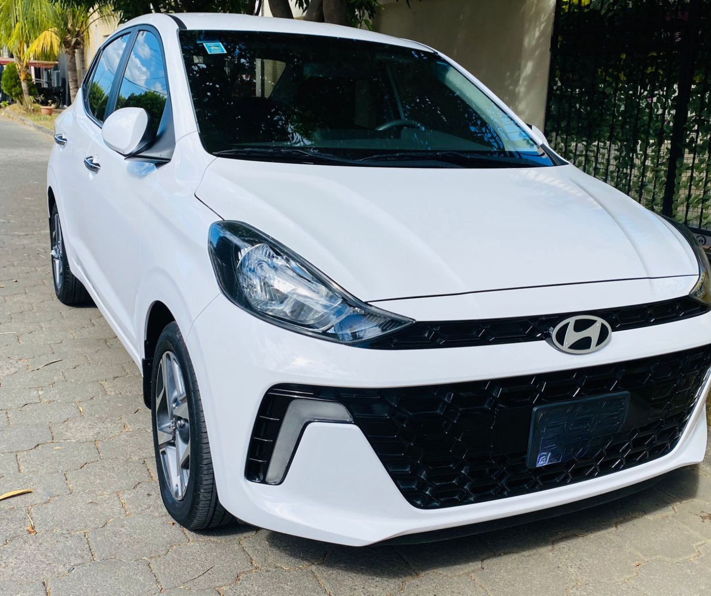 Grand i10 Sedán 2026 Full Automático - Imagen 3